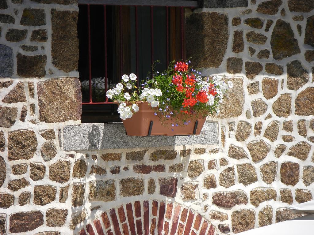 La Cloue Bed & Breakfast Sainte-Marie-du-Bois  Dış mekan fotoğraf