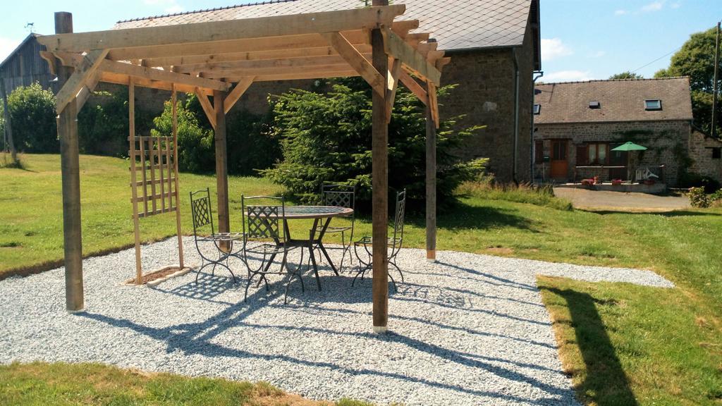 La Cloue Bed & Breakfast Sainte-Marie-du-Bois  Dış mekan fotoğraf