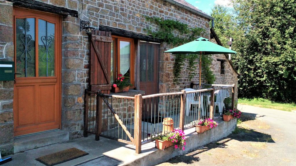 La Cloue Bed & Breakfast Sainte-Marie-du-Bois  Dış mekan fotoğraf