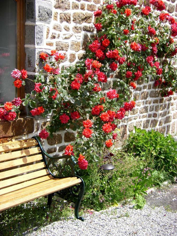 La Cloue Bed & Breakfast Sainte-Marie-du-Bois  Dış mekan fotoğraf